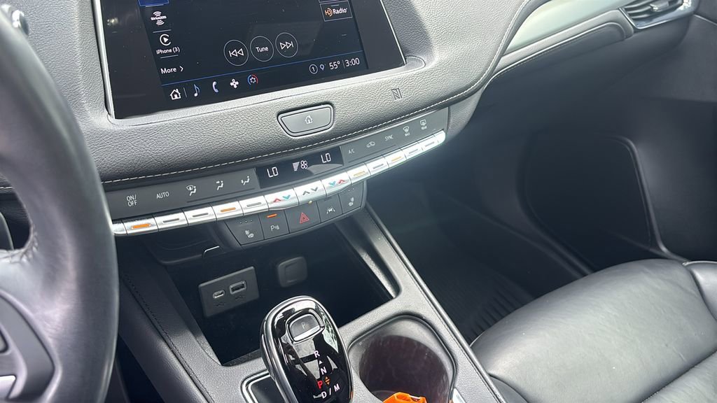 Used 2021 Cadillac XT4 Premium Luxury w/ Cold Weather Package FWD image 20