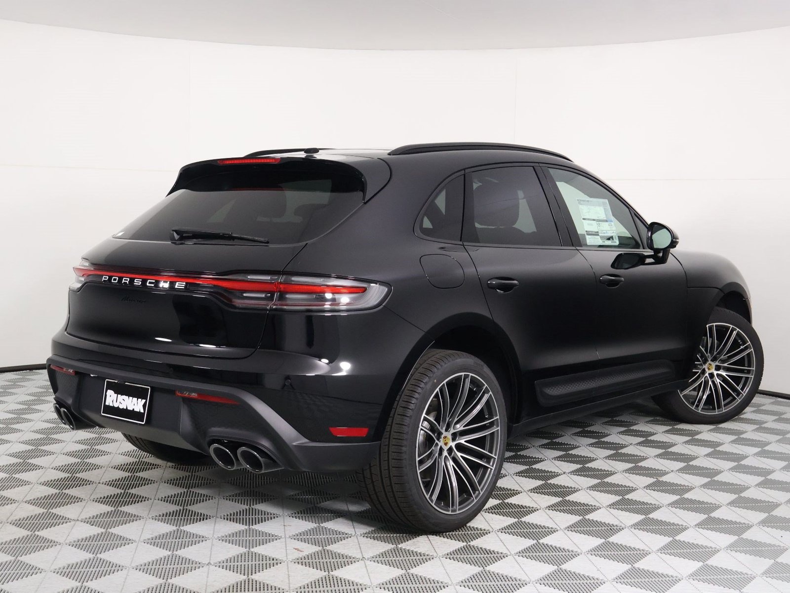 New 2026 Porsche Macan AWD/4WD image 7