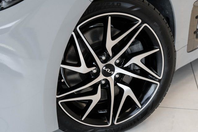 Used 2023 Kia Stinger GT-Line image 2