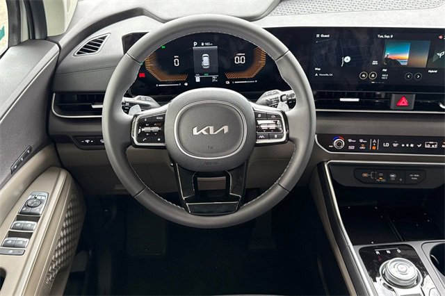 New 2026 Kia Carnival EX image 16
