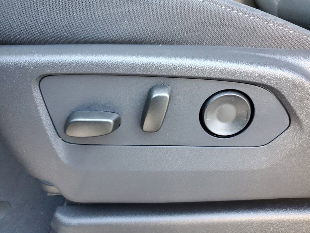 New 2026 Chevrolet Tahoe LS image 24