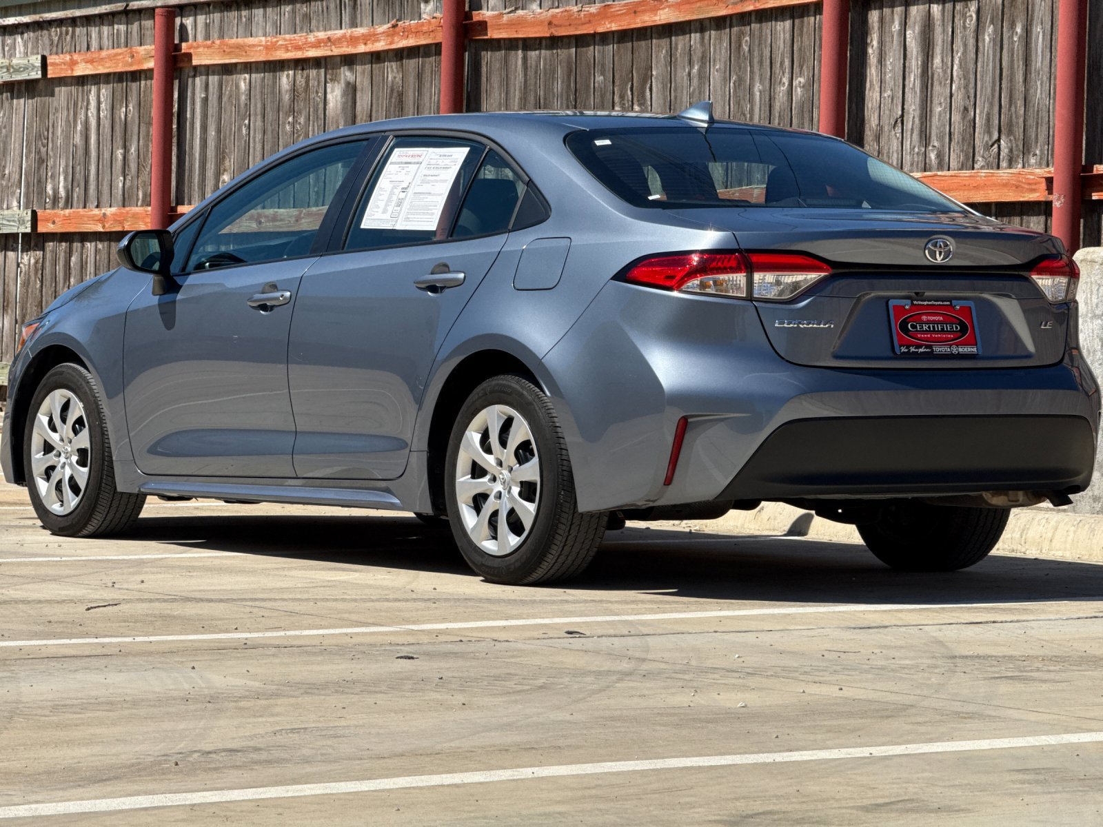 Used 2025 Toyota Corolla LE FWD image 3