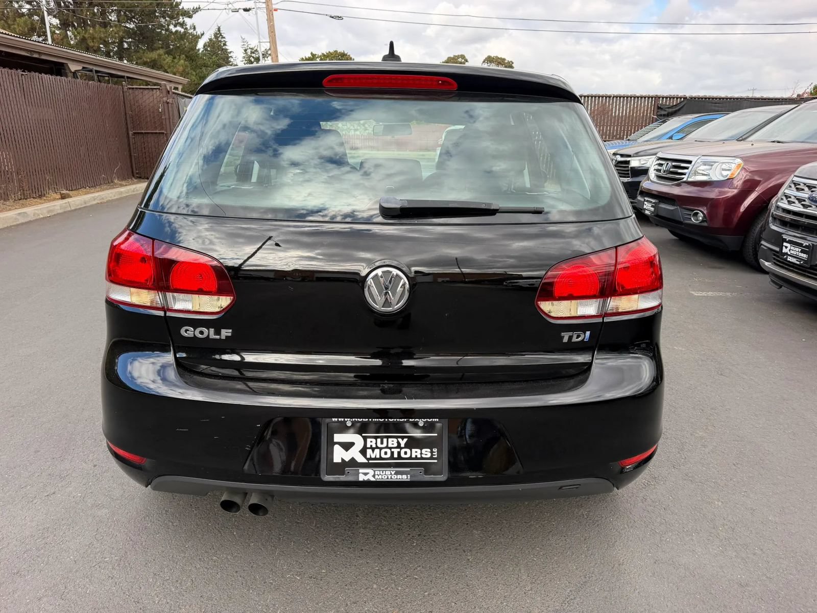 Used 2011 Volkswagen Golf TDI FWD image 5