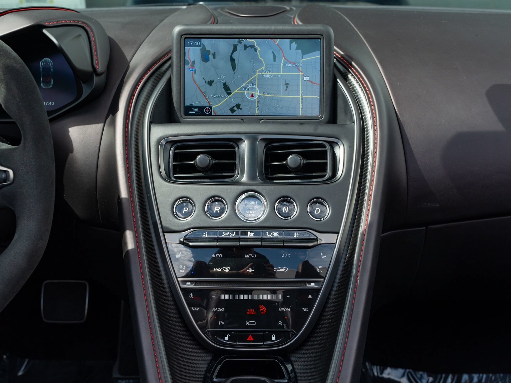 Used 2023 Aston Martin DBS Superleggera Volante RWD image 39