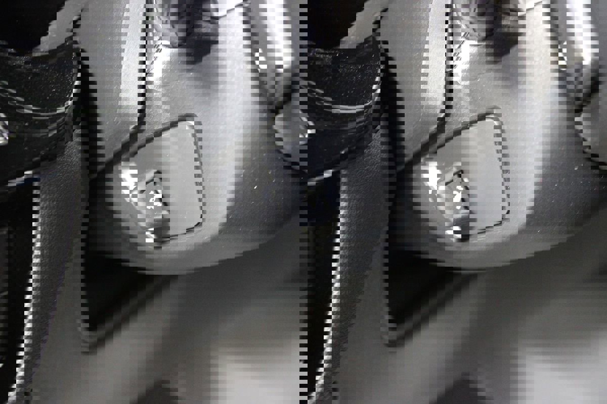 Used 2023 BMW 530e 530e w/ M Sport Package image 16