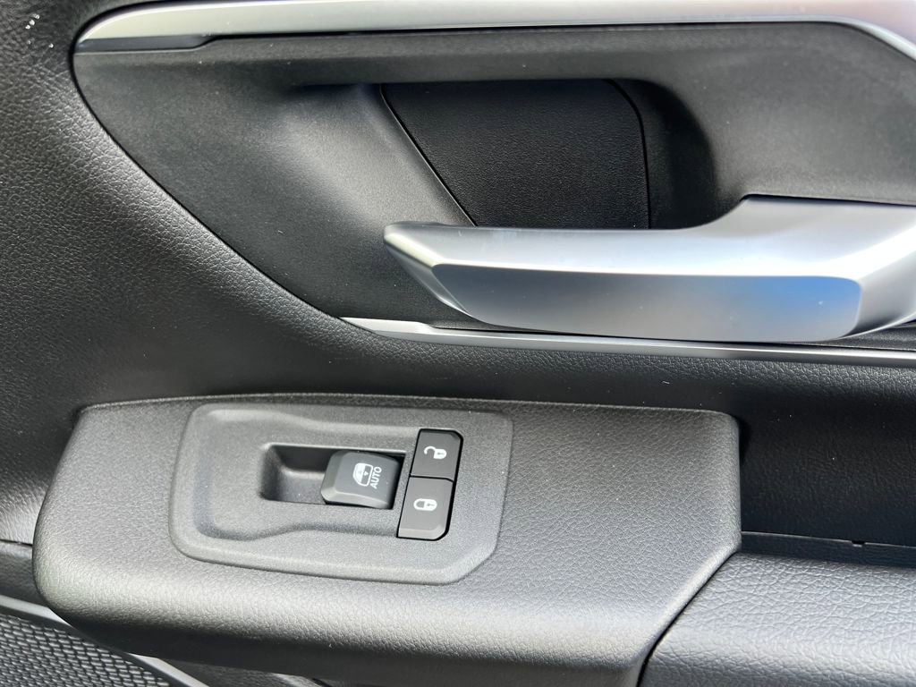 New 2026 RAM 1500 4x4 Crew Cab image 20