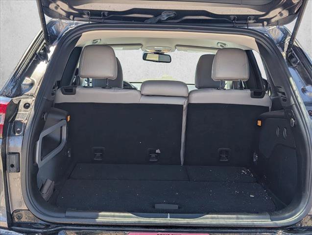 Used 2018 Jeep Cherokee Latitude FWD image 6