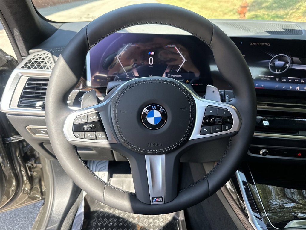 New 2026 BMW X7 xDrive40i w/ M Sport Package image 15