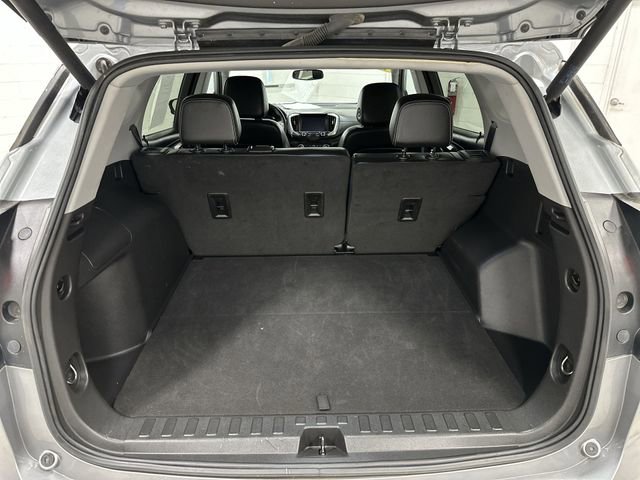Used 2023 GMC Terrain SLT image 24