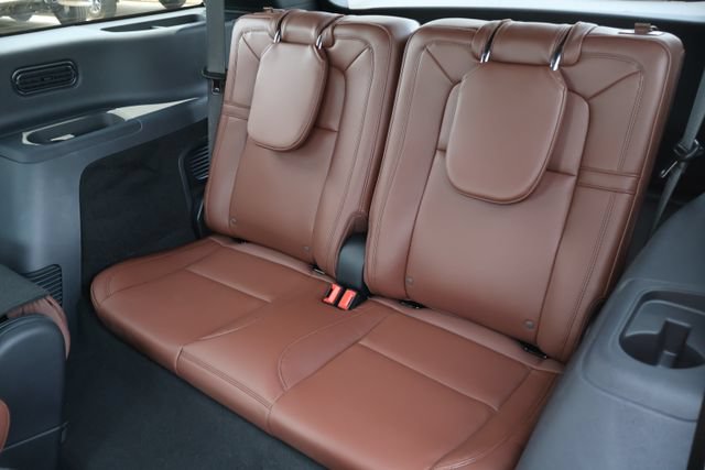 Used 2026 Lincoln Aviator Reserve w/ Equipment Group 201A AWD/4WD image 11