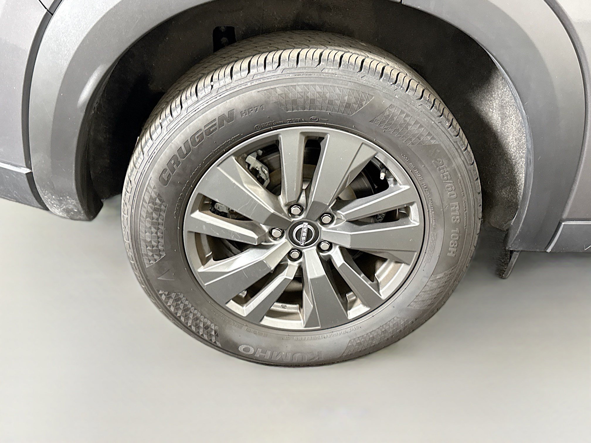 Used 2024 Nissan Pathfinder SV FWD image 33