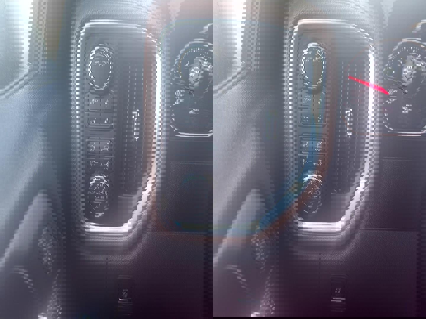 Used 2021 Chevrolet Silverado 1500 High Country w/ Safety Package II image 18