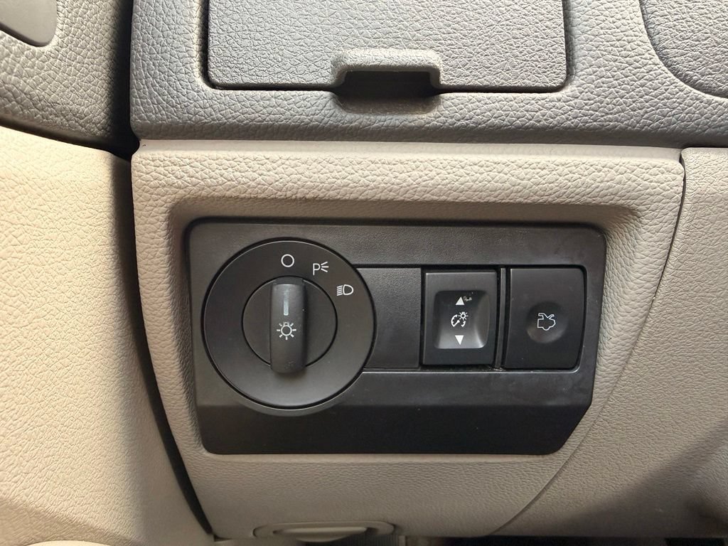 Used 2012 Ford Fusion S FWD image 23