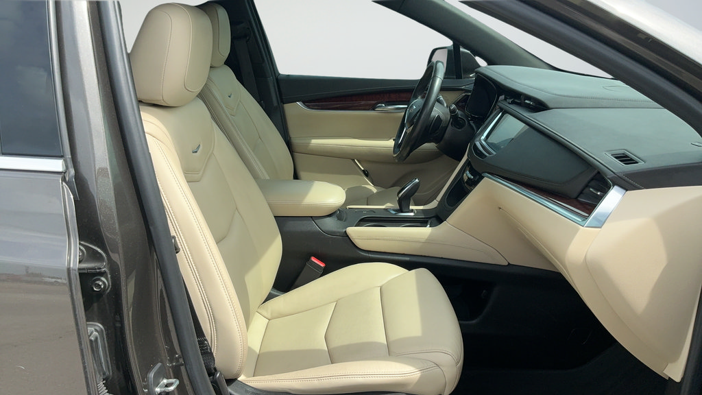 Used 2019 Cadillac XT5 Luxury FWD image 22