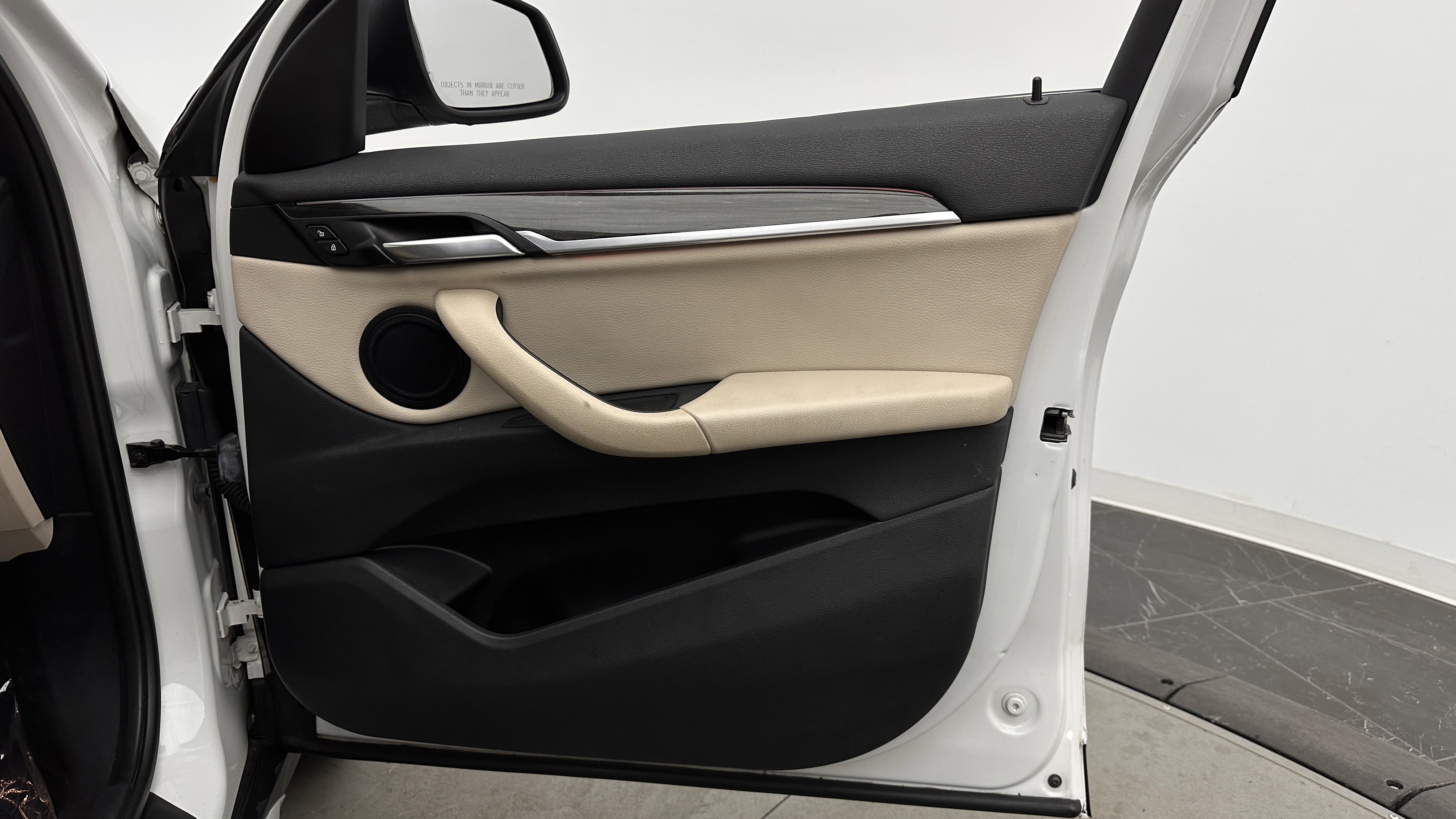 Used 2018 BMW X1 sDrive28i w/ Convenience Package FWD image 34