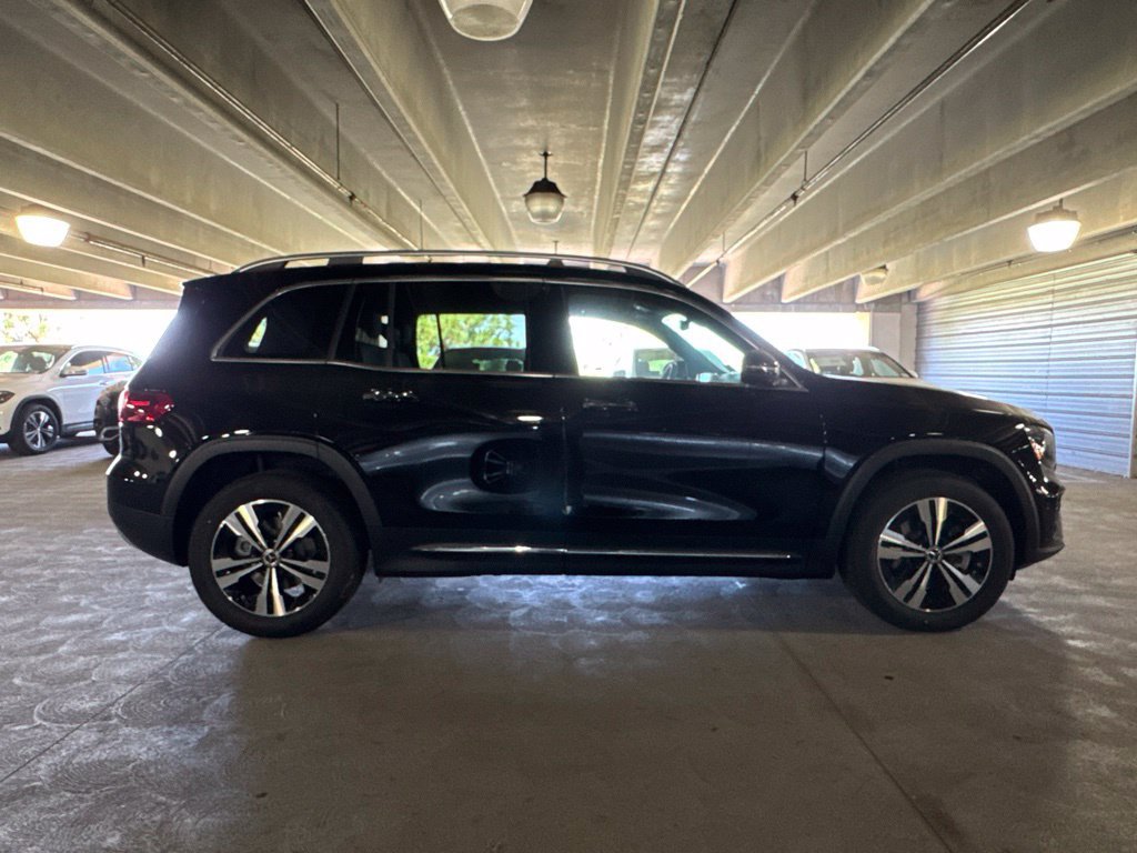 New 2026 Mercedes-Benz GLB 250 image 6