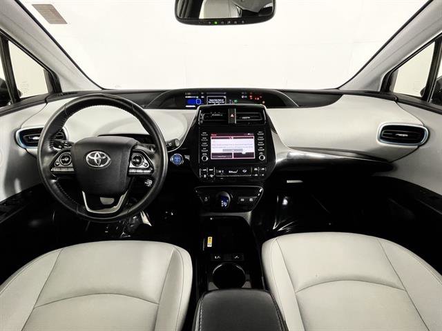 Used 2020 Toyota Prius XLE w/ Advanced Technology Package image 10