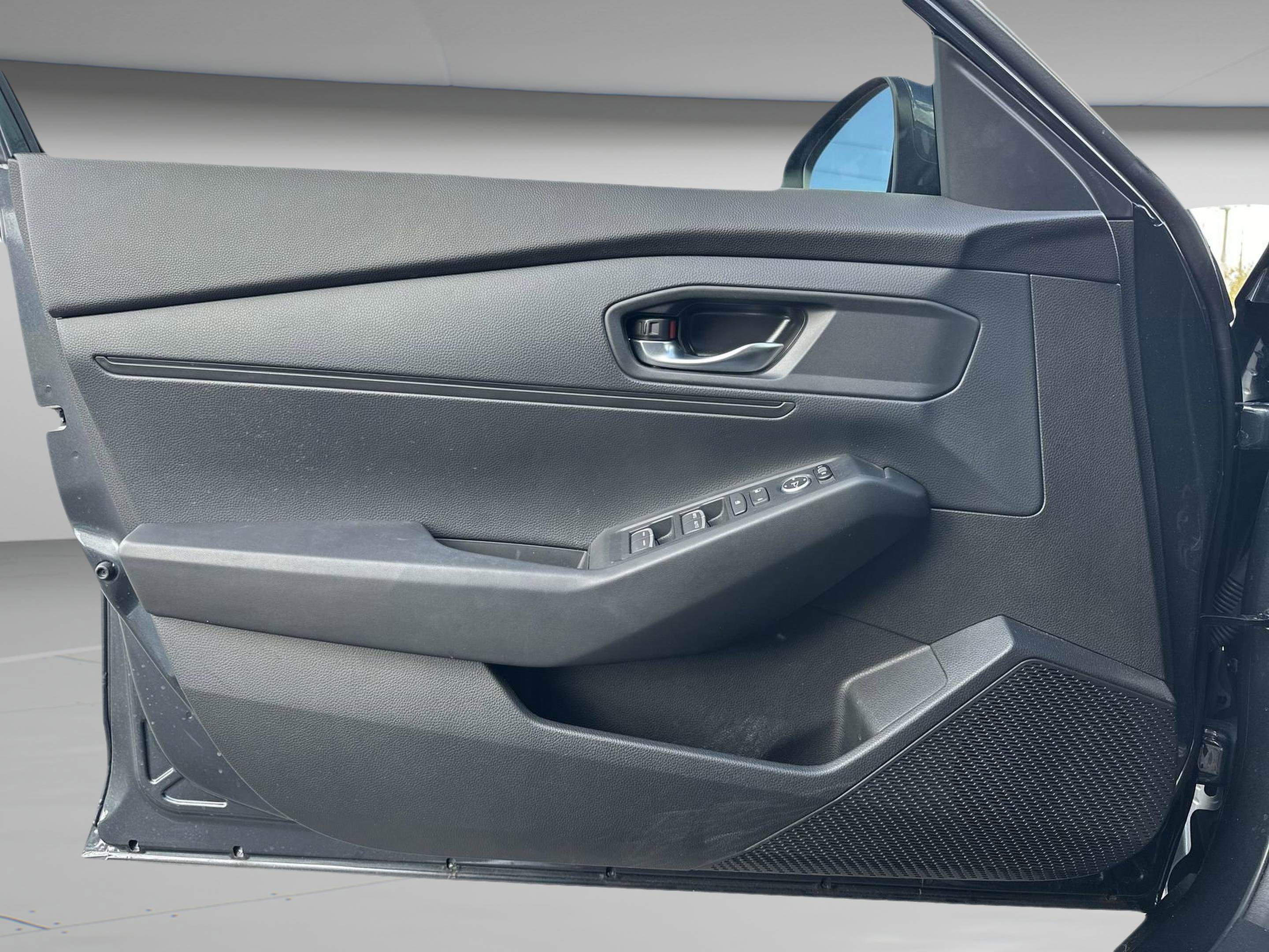 Certified 2023 Honda Accord LX image 29