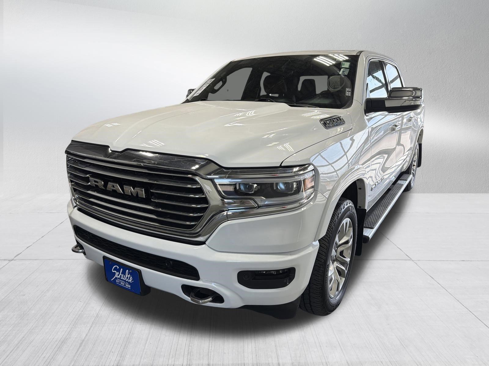 Used 2022 RAM 1500 Limited w/ Body Color Bumper Group image 3