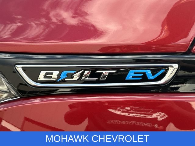Used 2017 Chevrolet Bolt Premier w/ Driver Confidence II Package FWD image 31