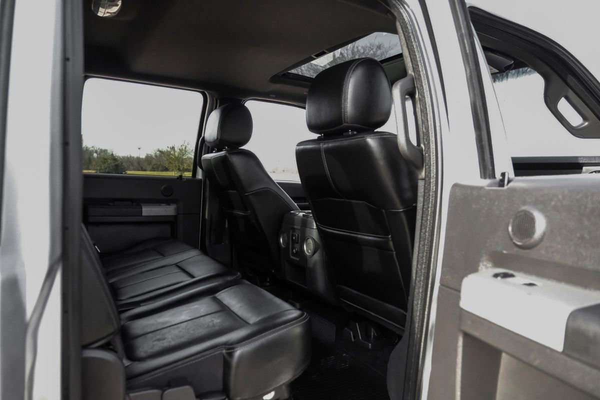 Used 2015 Ford F450 Lariat w/ Lariat Ultimate Package AWD/4WD image 35