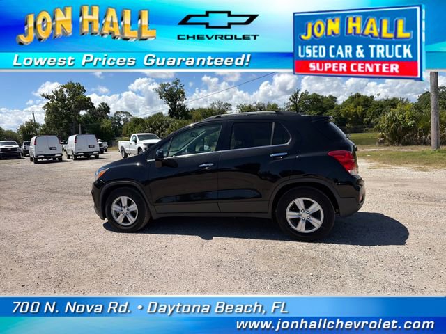 Used 2017 Chevrolet Trax LT w/ LT Convenience Package FWD image 5