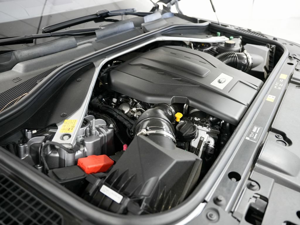 Used 2023 Land Rover Range Rover SE image 44