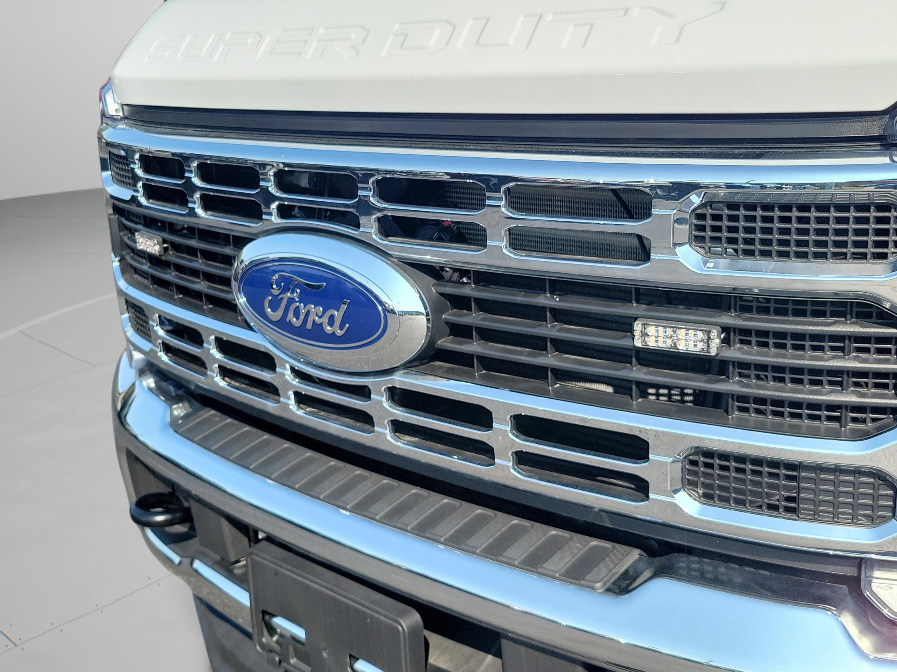 New 2025 Ford F550 2WD Regular Cab Super Duty w/ XL Chrome Package image 29