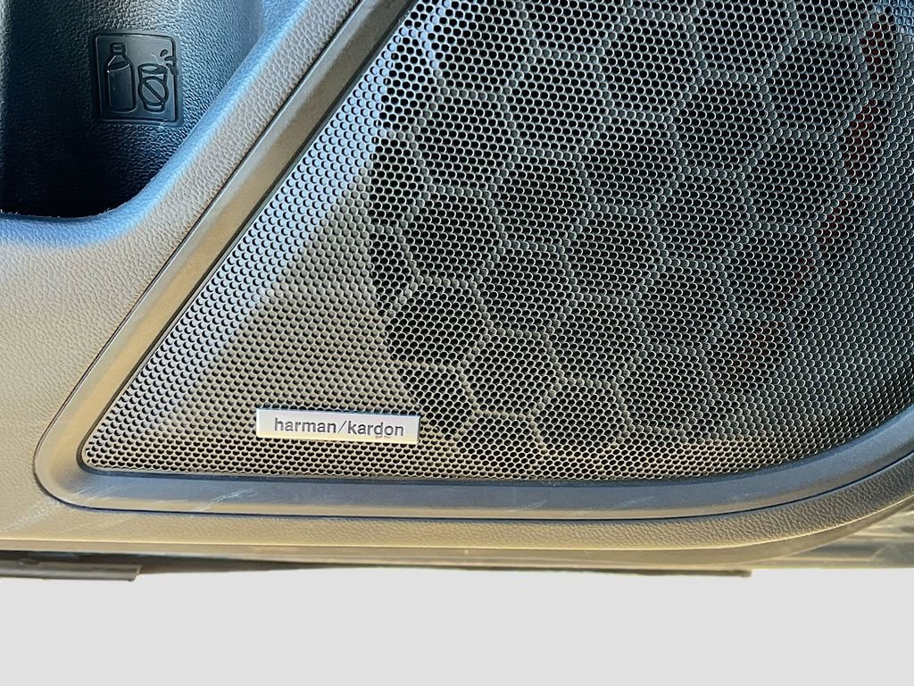 Used 2023 Subaru Outback Limited image 19