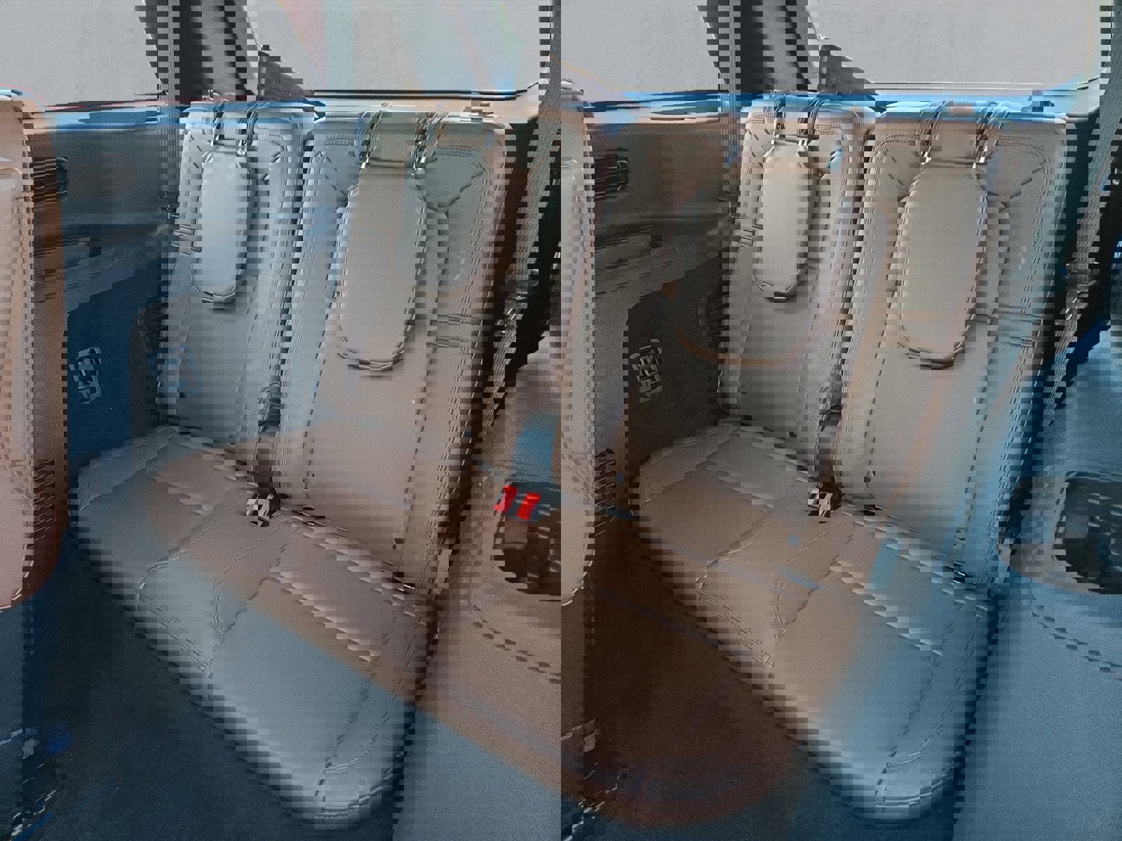 Used 2023 Lincoln Aviator Reserve w/ Elements Package Plus AWD/4WD image 28