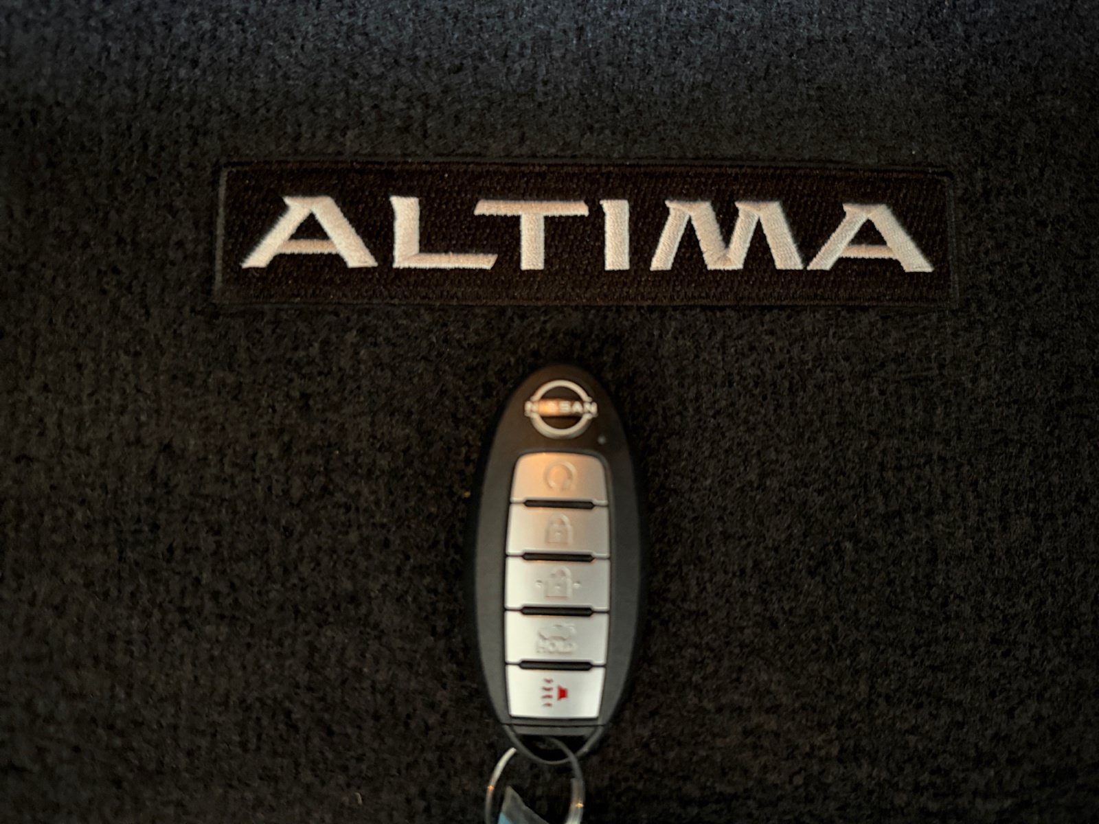 Used 2024 Nissan Altima 2.5 SV FWD image 29