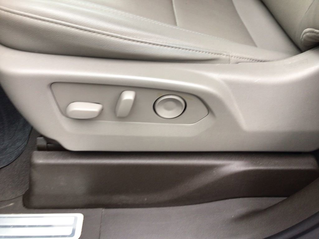 Used 2022 Chevrolet Silverado 1500 LTZ image 19