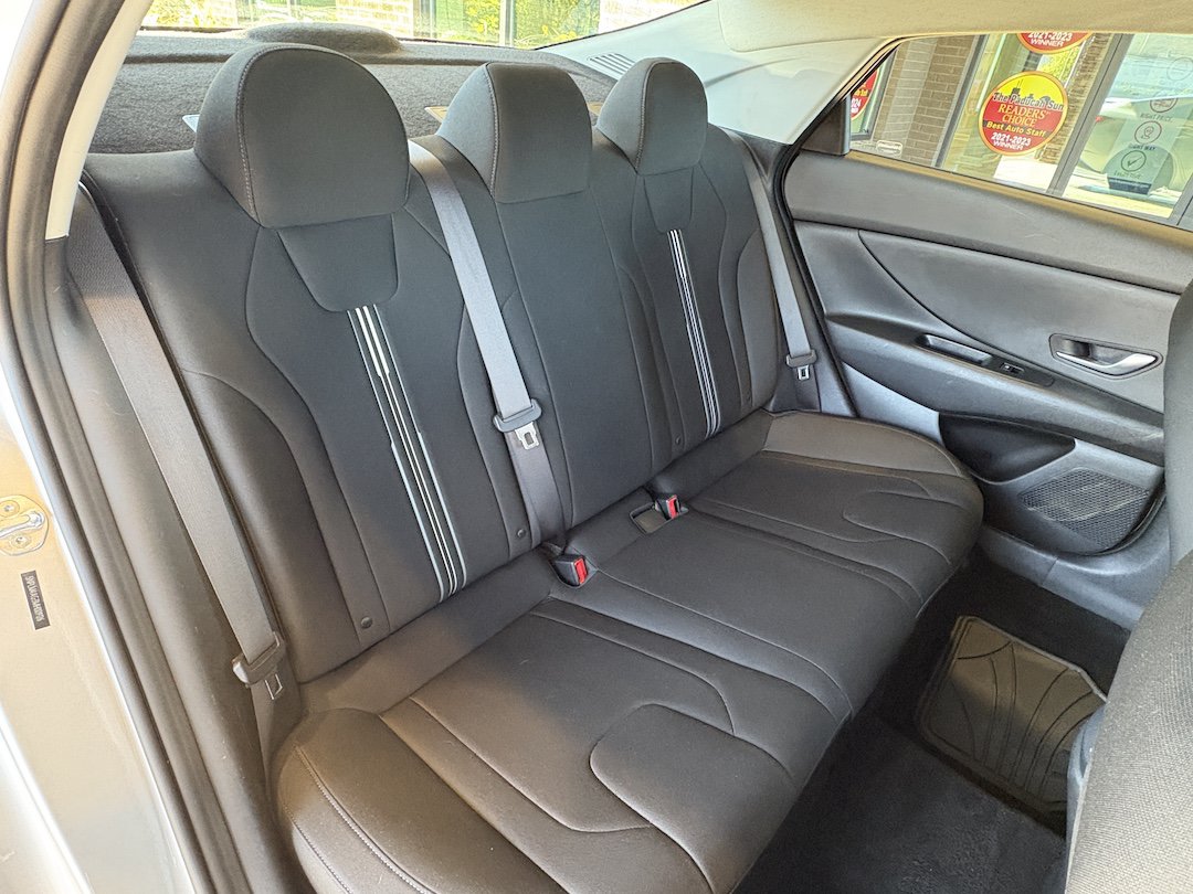 Used 2021 Hyundai Elantra SEL FWD image 27