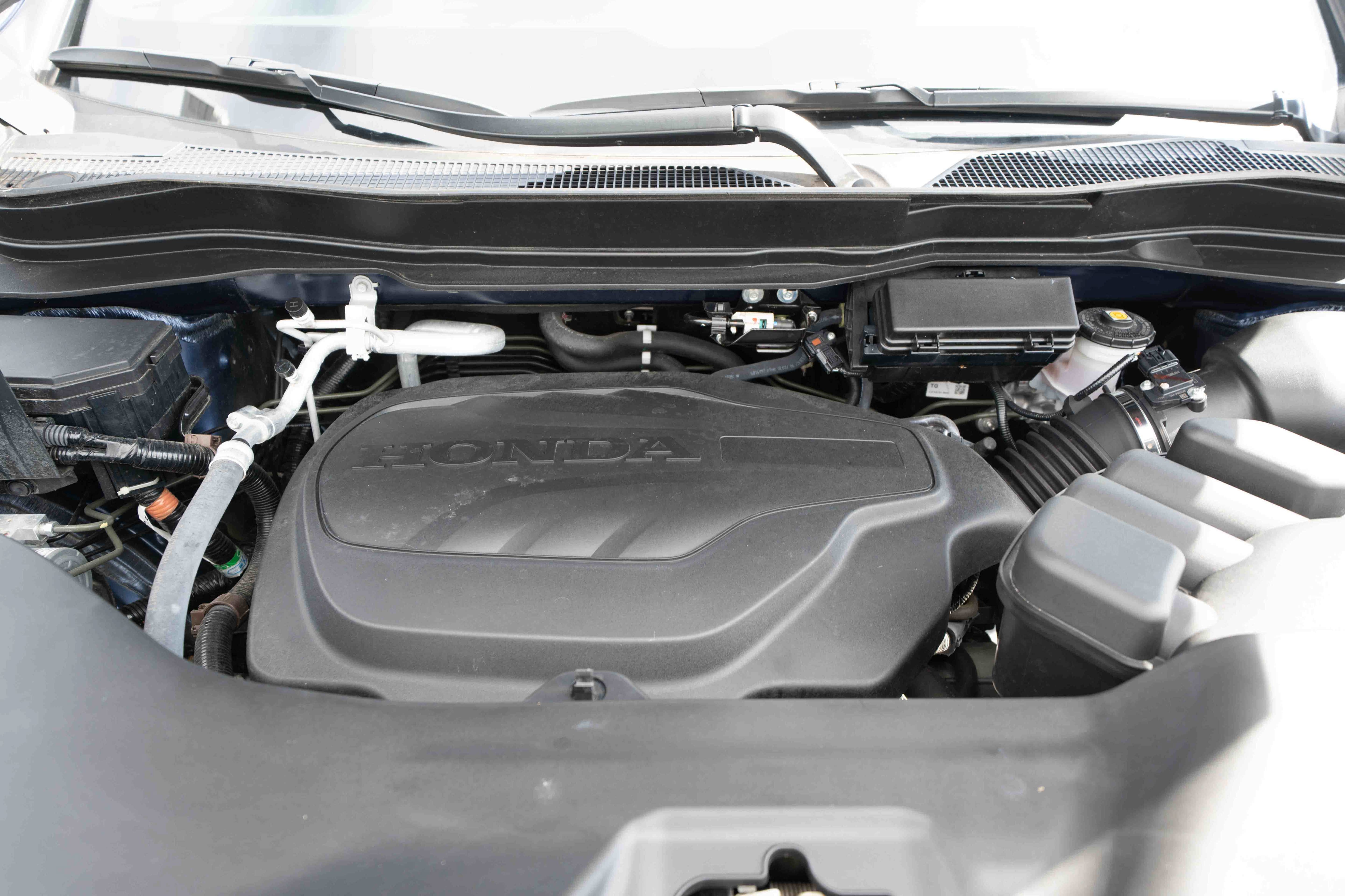 Used 2025 Honda Passport EX-L image 32