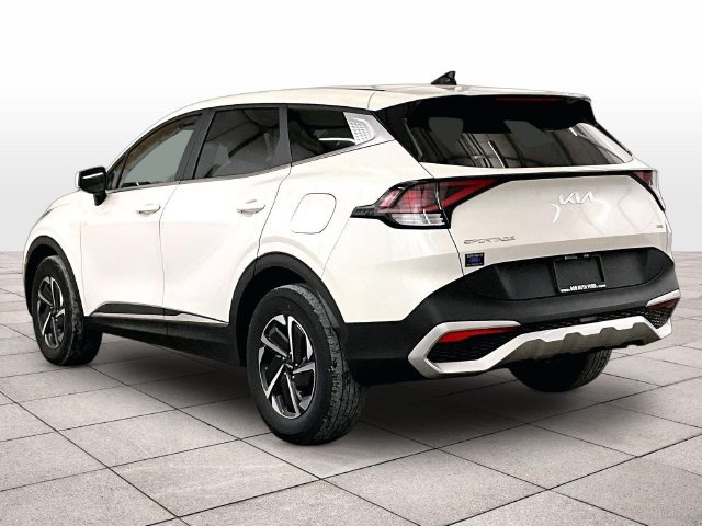 Used 2023 Kia Sportage LX AWD/4WD image 10