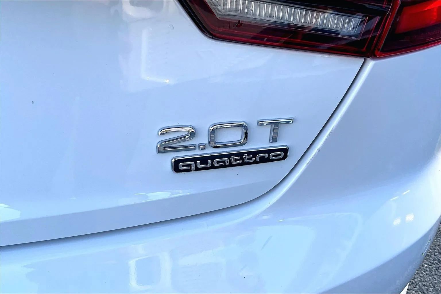 Used 2017 Audi A4 2.0T Premium Plus w/ Premium Plus Package image 8