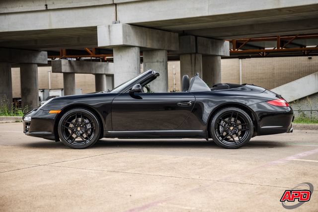 Used 2010 Porsche 911 Carrera RWD image 34