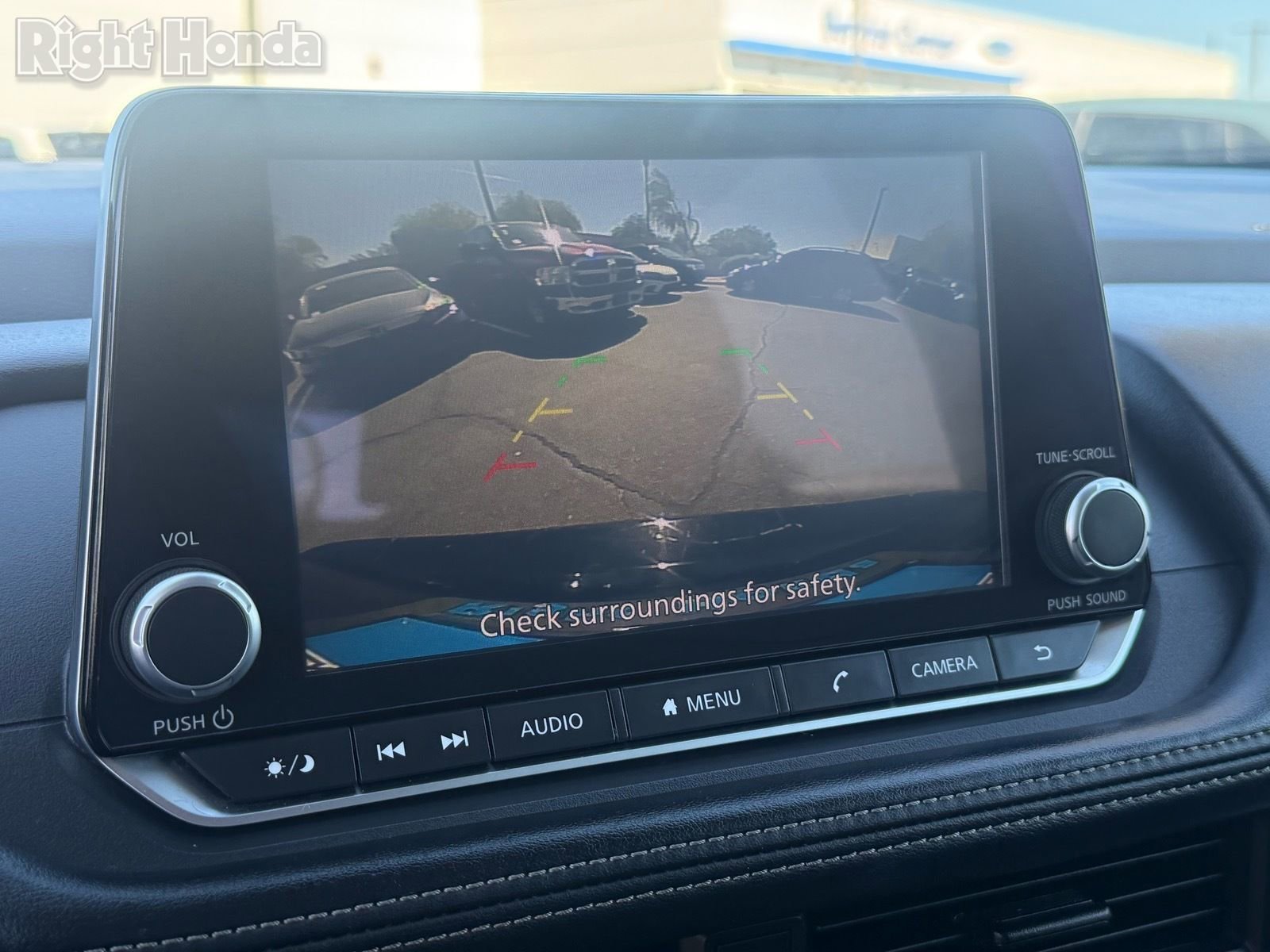 Used 2024 Nissan Rogue S image 22