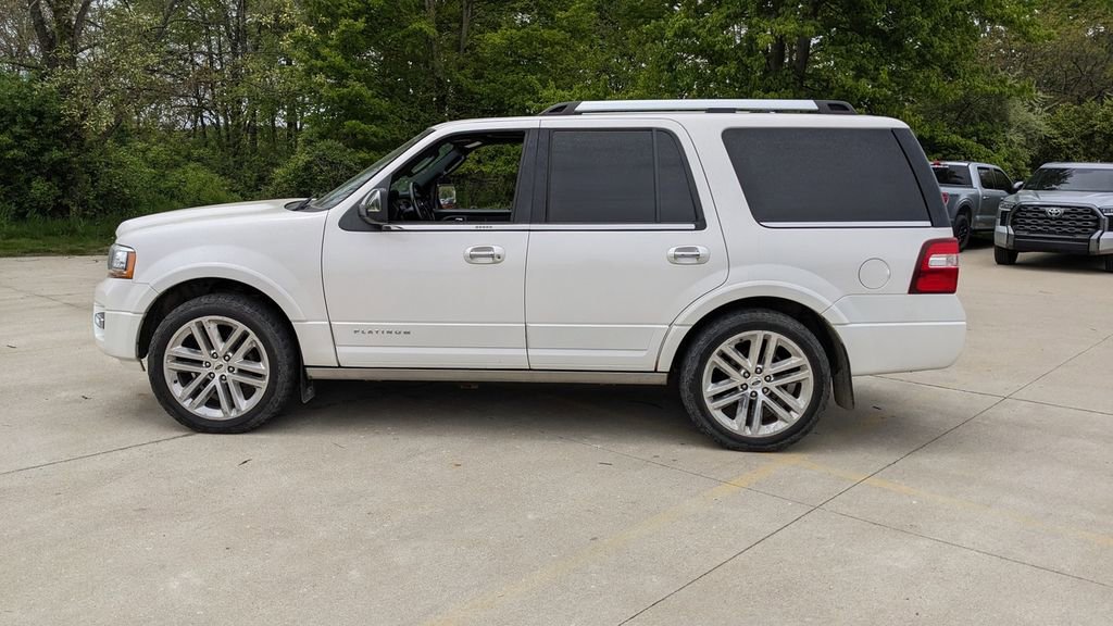 Used 2016 Ford Expedition Platinum AWD/4WD image 6