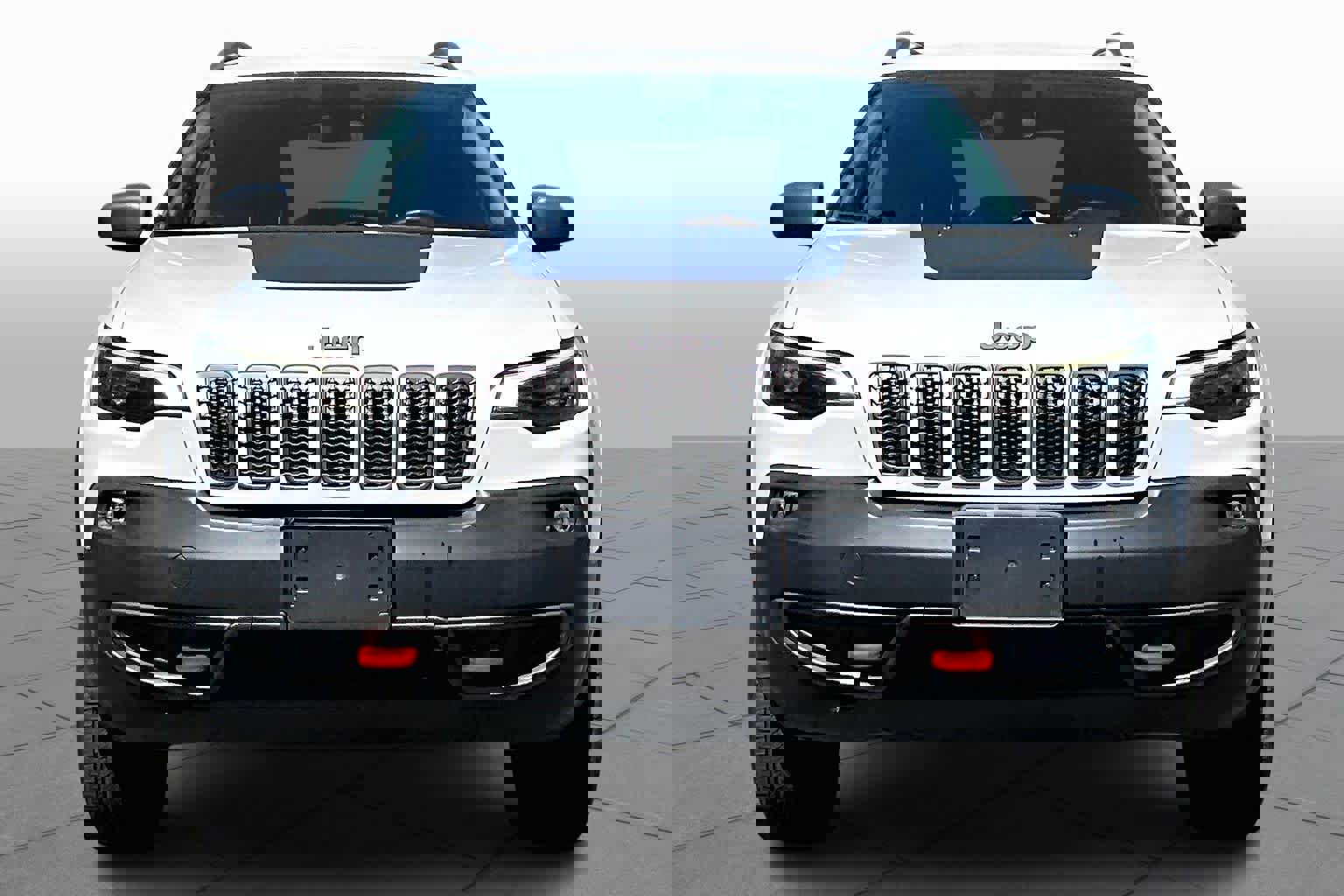 Used 2020 Jeep Cherokee Trailhawk w/ Cold Weather Group image 4