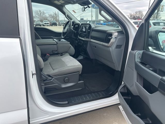 Used 2023 Ford F150 XLT w/ Trailer Tow Package image 13