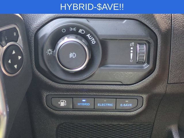 Used 2023 Jeep Wrangler Unlimited w/ Cold Weather Group AWD/4WD image 16