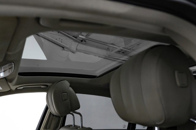 Used 2017 Mercedes-Benz S 550 4MATIC Sedan image 31