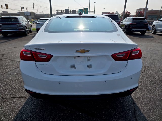 Used 2023 Chevrolet Malibu LS w/ Driver Confidence Package FWD image 7