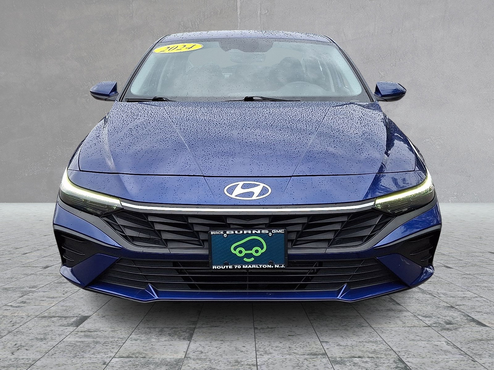 Used 2024 Hyundai Elantra SEL FWD image 2
