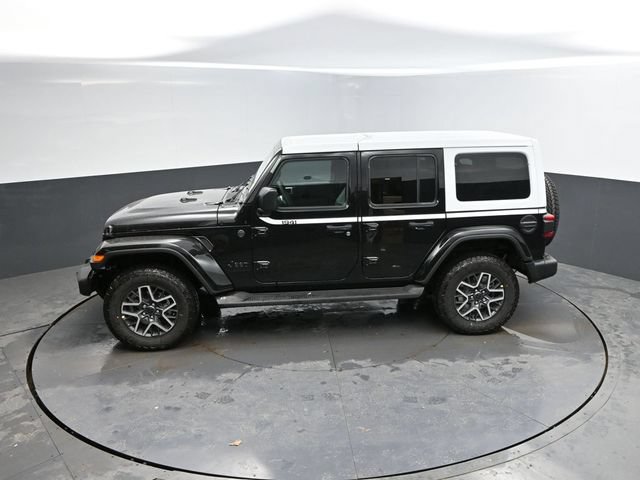 New 2026 Jeep Wrangler Unlimited Sahara w/ Whitecap Package AWD/4WD image 33