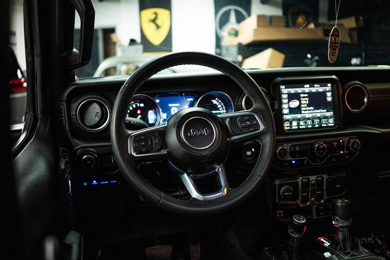 Used 2023 Jeep Wrangler Unlimited Sahara image 15