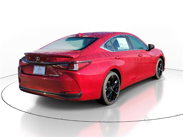 New 2025 Lexus ES 300h F Sport image 4