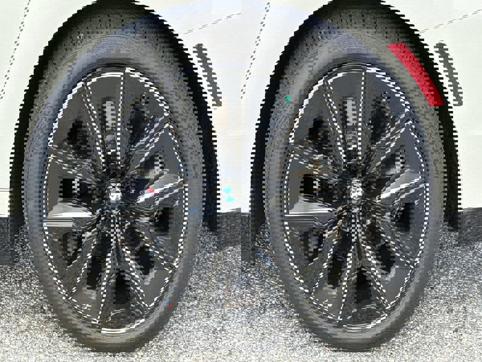 Used 2023 BMW i7 xDrive60 image 12