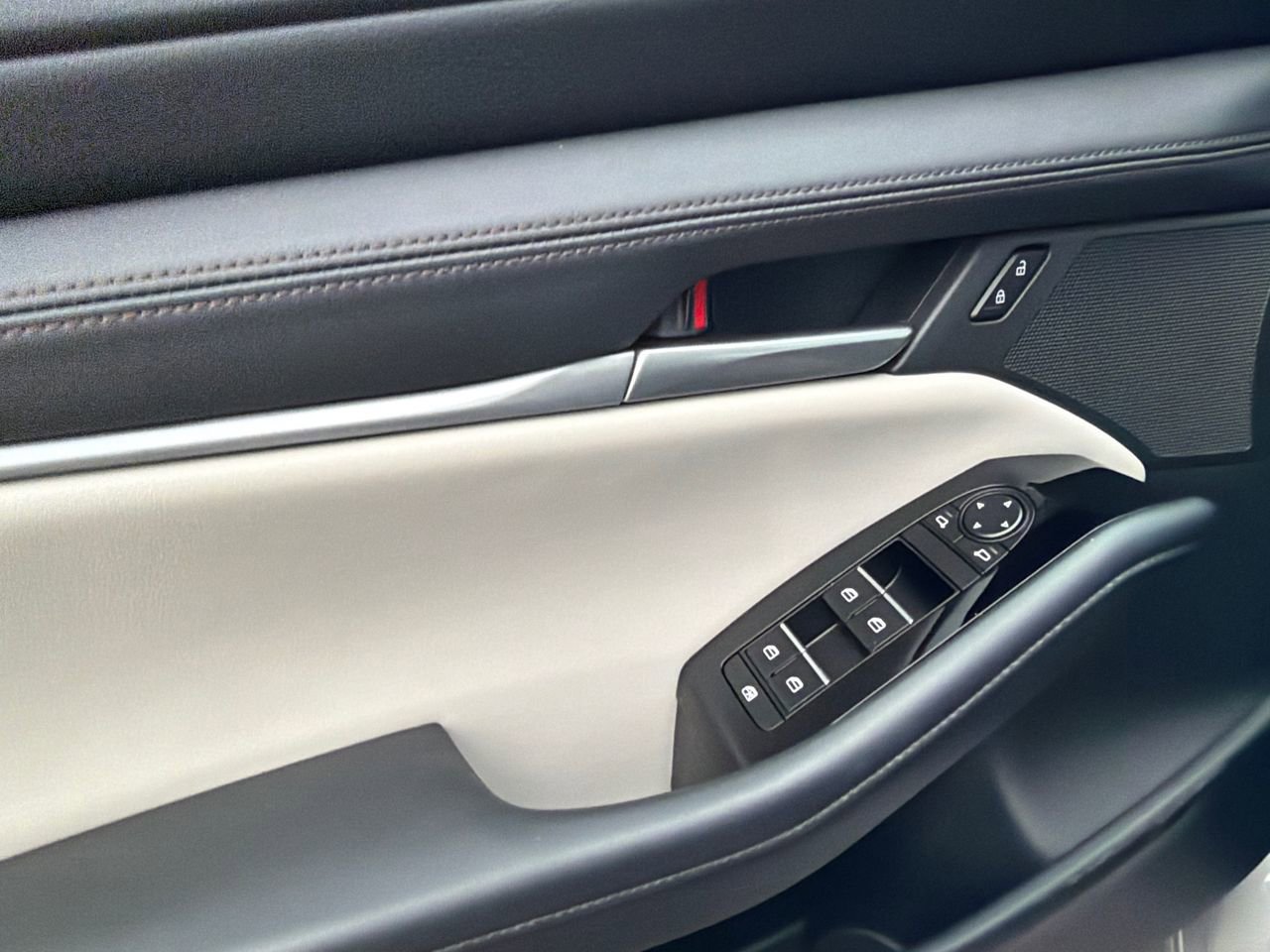 New 2026 MAZDA MAZDA3 2.5 S Sedan w/ Preferred Pkg image 31